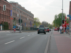 Die Rotlicht�berwachungsanlage ist f�r den Kraftfahrer h�ufig schwer zu erkennen