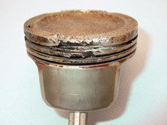 Besch�digter Kolben